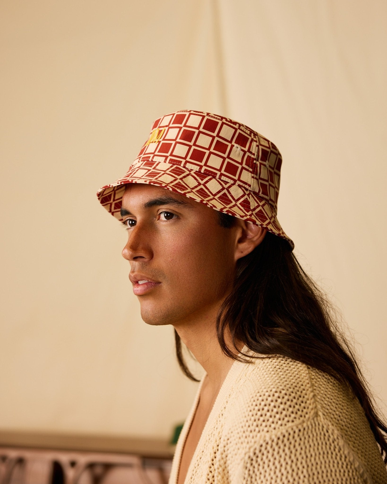 The Bucket Hat - Rouge - Dandy Del Mar